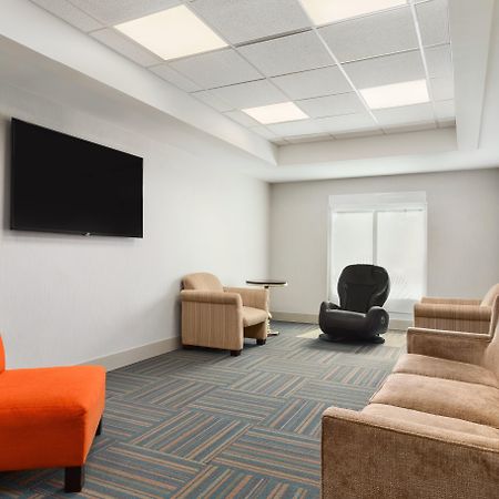 Holiday Inn Express & Suites Florence By Ihg Exterior foto