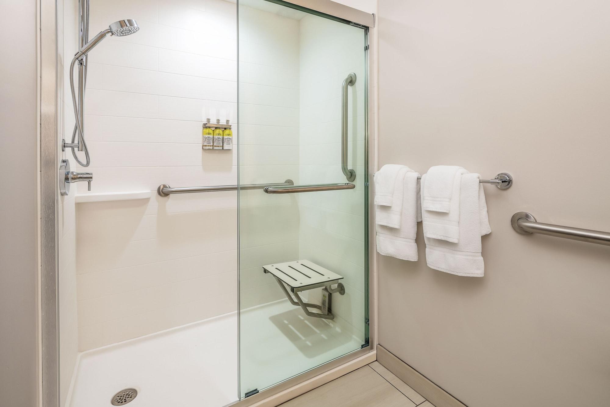 Holiday Inn Express & Suites Florence By Ihg Exterior foto