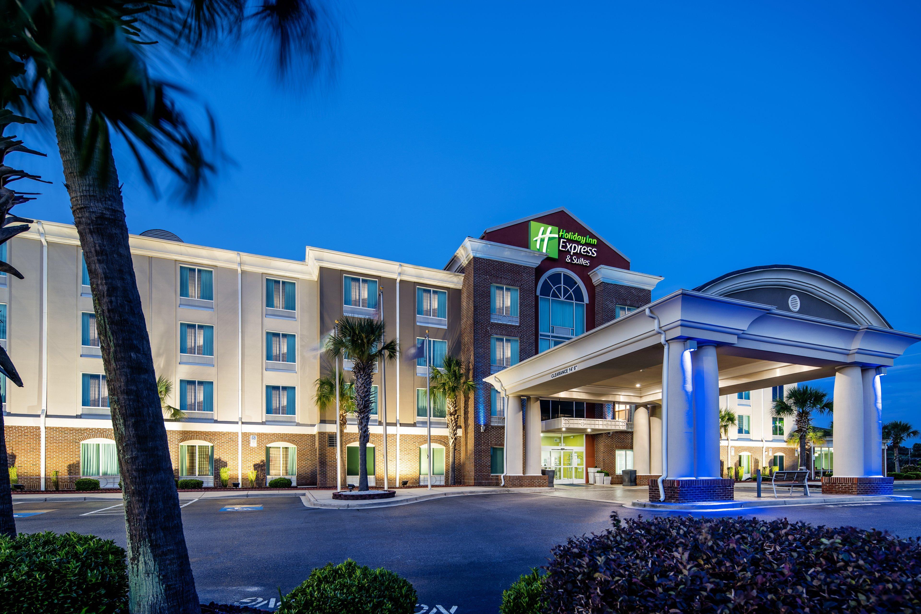 Holiday Inn Express & Suites Florence By Ihg Exterior foto
