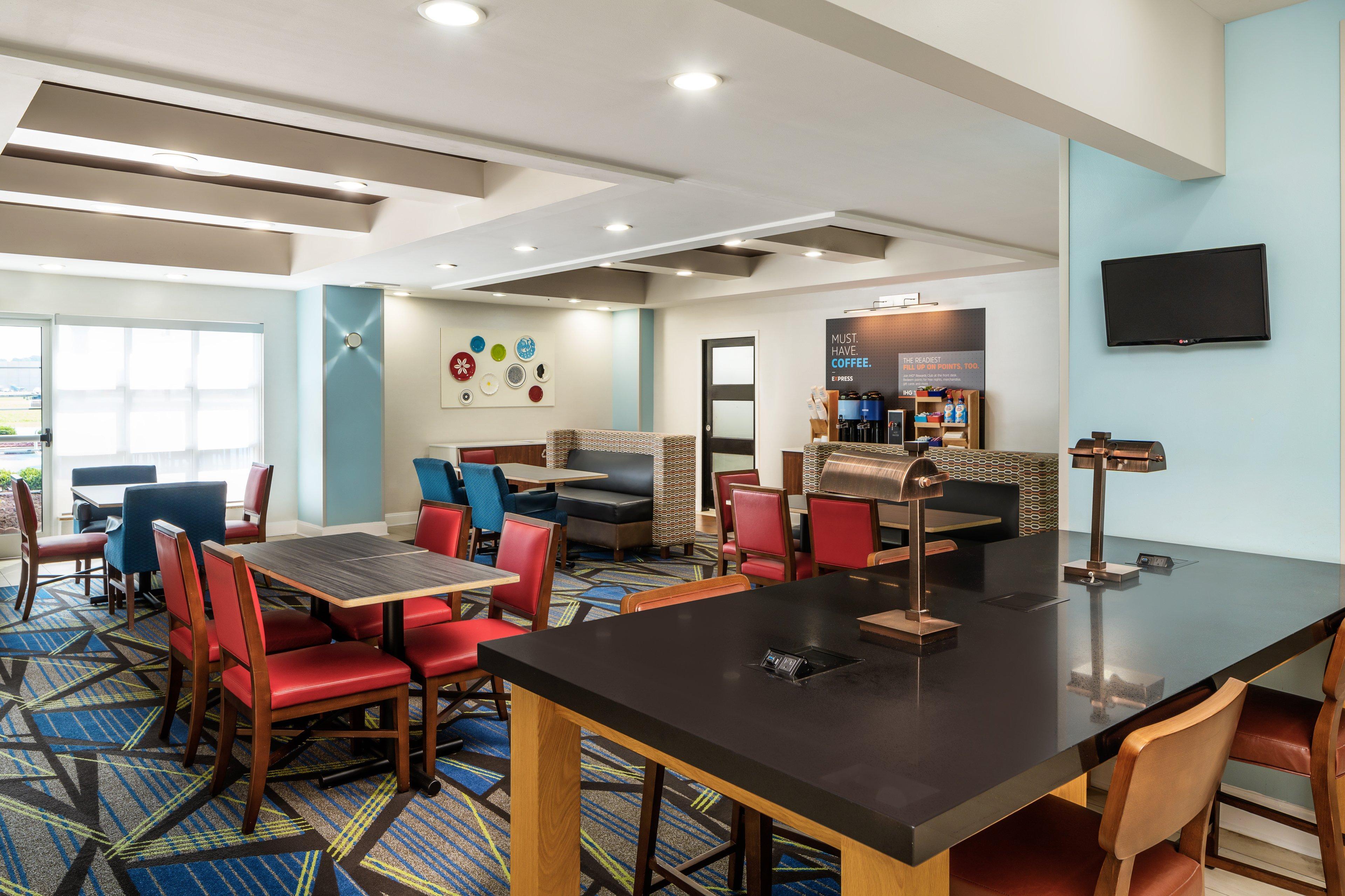 Holiday Inn Express & Suites Florence By Ihg Exterior foto
