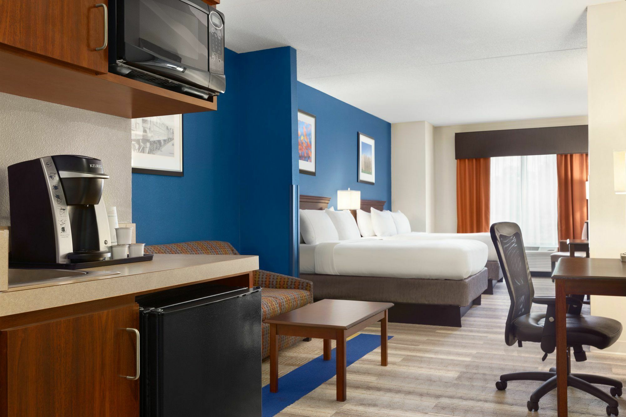 Holiday Inn Express & Suites Florence By Ihg Exterior foto