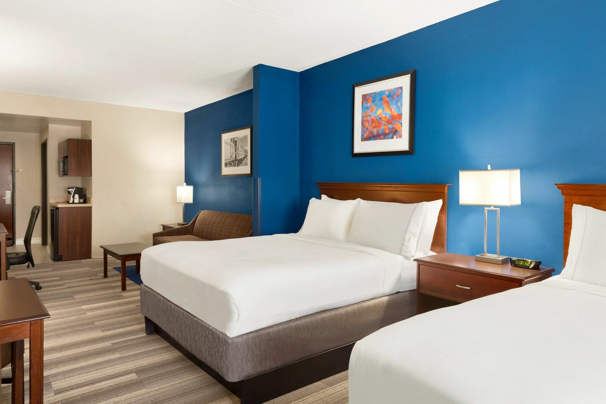Holiday Inn Express & Suites Florence By Ihg Exterior foto